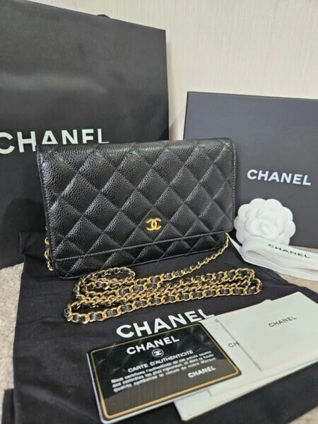 บริการฝากกระเป๋าแบรนด์เนมบางรัก